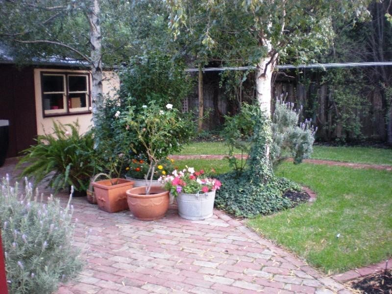 18 Waratah Street, Geelong West VIC 3218