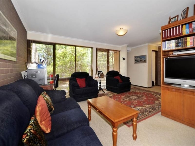 26 English Court, Swinger Hill ACT 2606