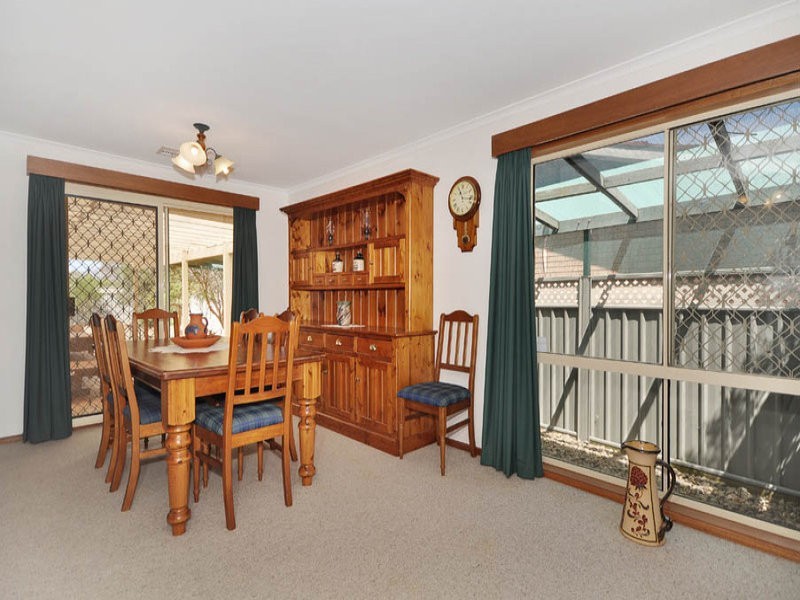 11 Kneebone Street, Bonython ACT 2905