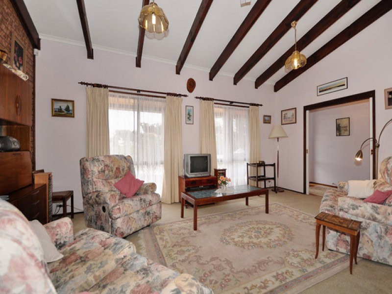 61 Kirwan Circuit, Stirling ACT 2611