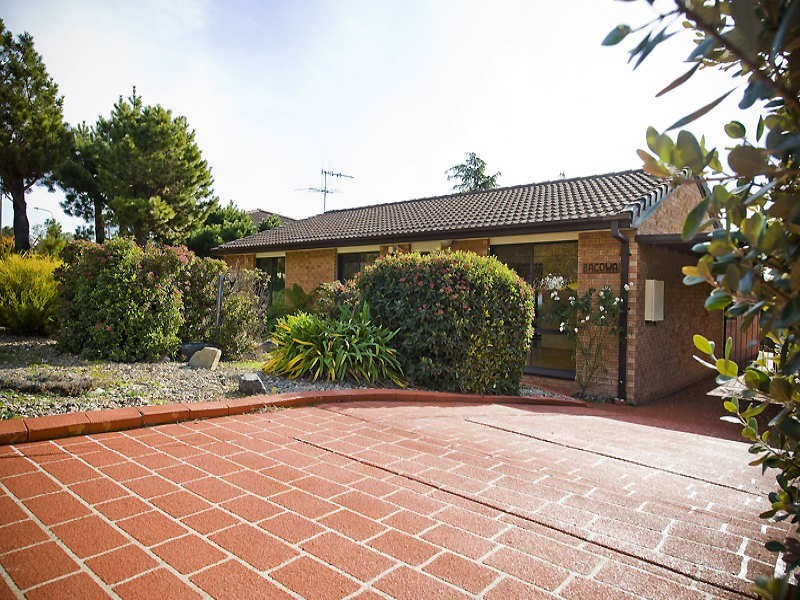 21 Hadleigh Circuit, Isabella Plains ACT 2905