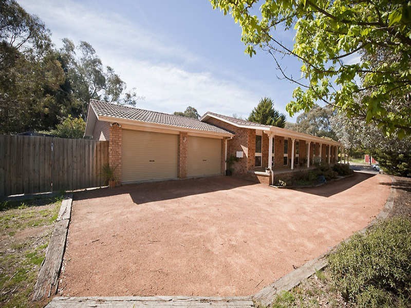 42 Fisken Crescent, Kambah ACT 2902