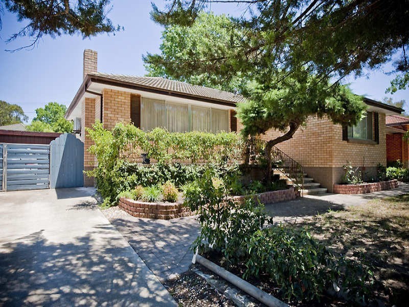 16 McNamara Street, Pearce ACT 2607