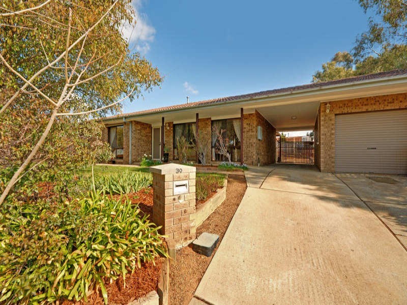 30 Maharatta Circuit, Isabella Plains ACT 2905