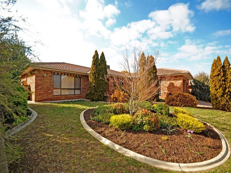 24 Michael Holt Crescent, Gordon ACT 2906