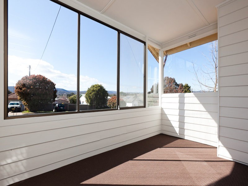 55 The Crescent, Queanbeyan NSW 2620