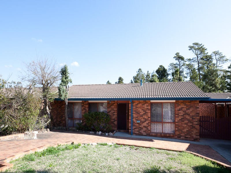 5 Dettman Close, Isaacs ACT 2607
