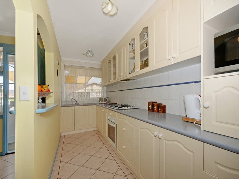 8 Boronia Crescent, Queanbeyan NSW 2620