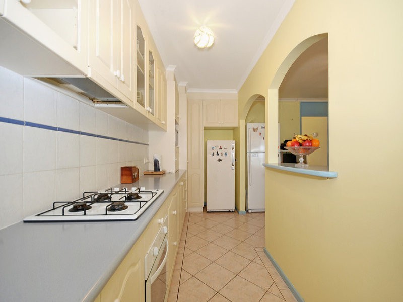 8 Boronia Crescent, Queanbeyan NSW 2620