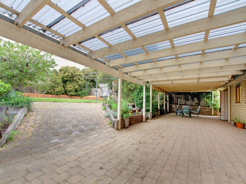 33 Guthridge Crescent, Wanniassa ACT 2903