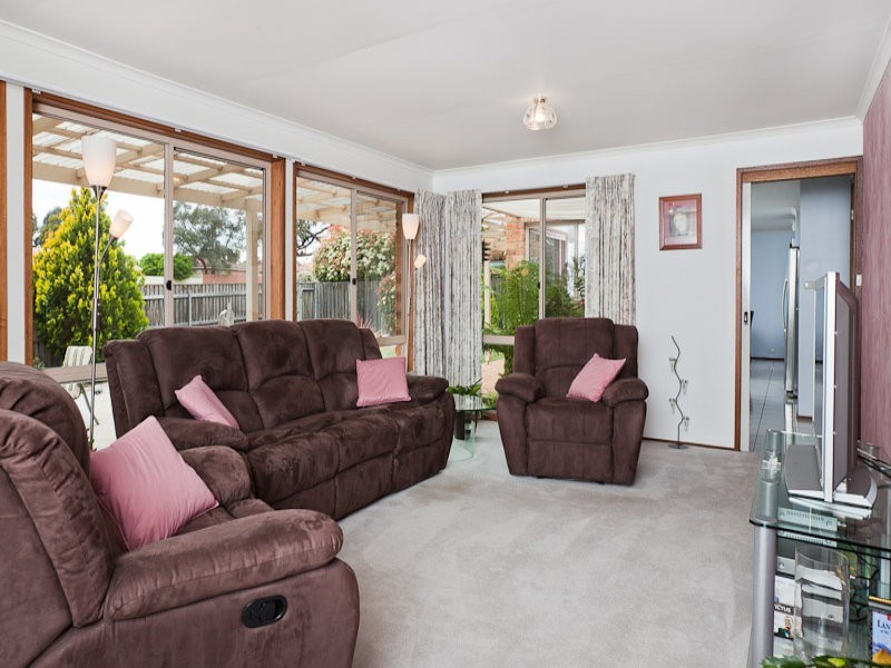 14 Snow Gum Place, Jerrabomberra NSW 2619