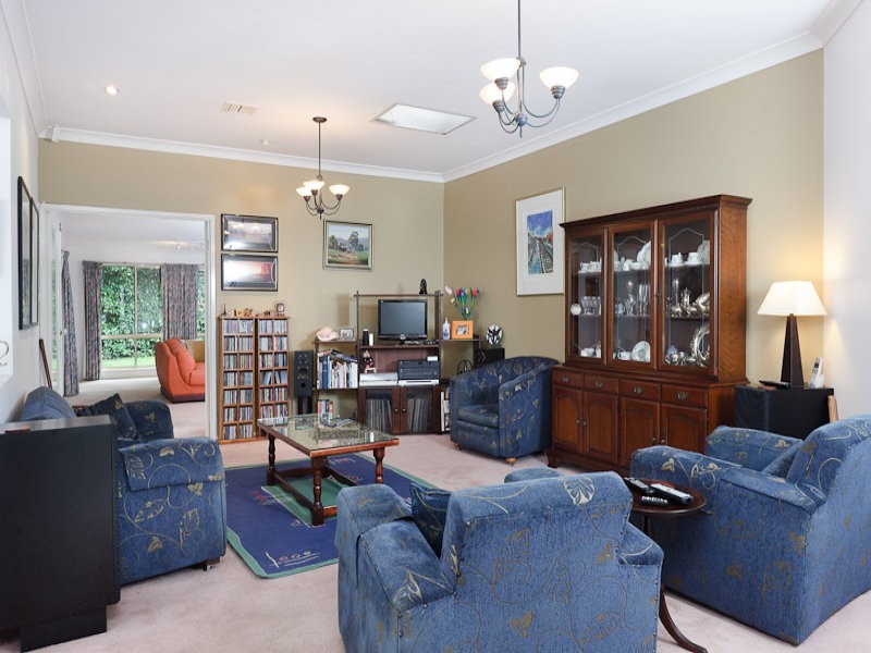 19 Sid Barnes Crescent, Gordon ACT 2906