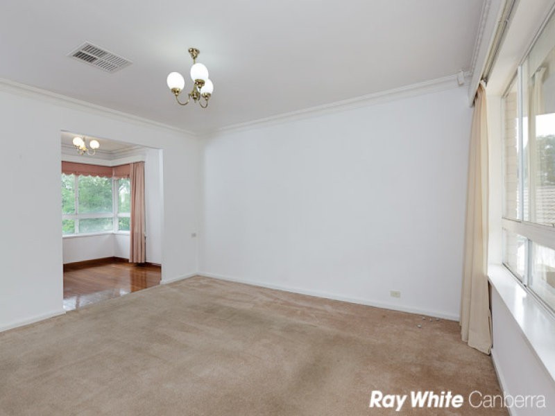 9 Pollock Street, Chifley ACT 2606