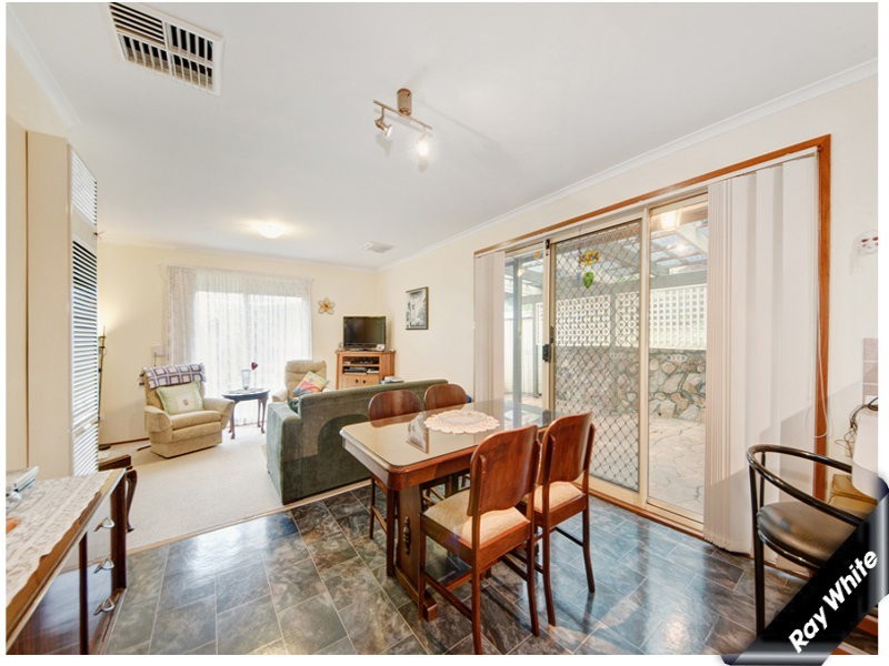 2 West Place, Banks ACT 2906