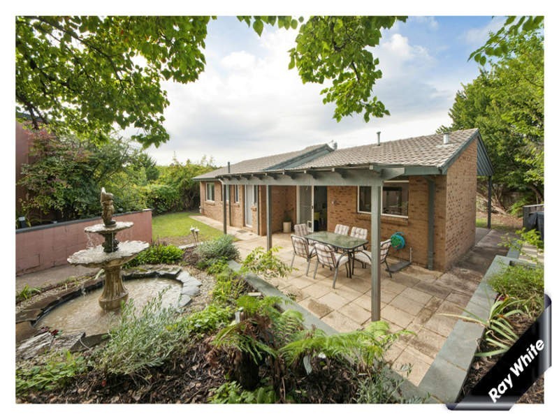 24 Beaufort Retreat, Gordon ACT 2906