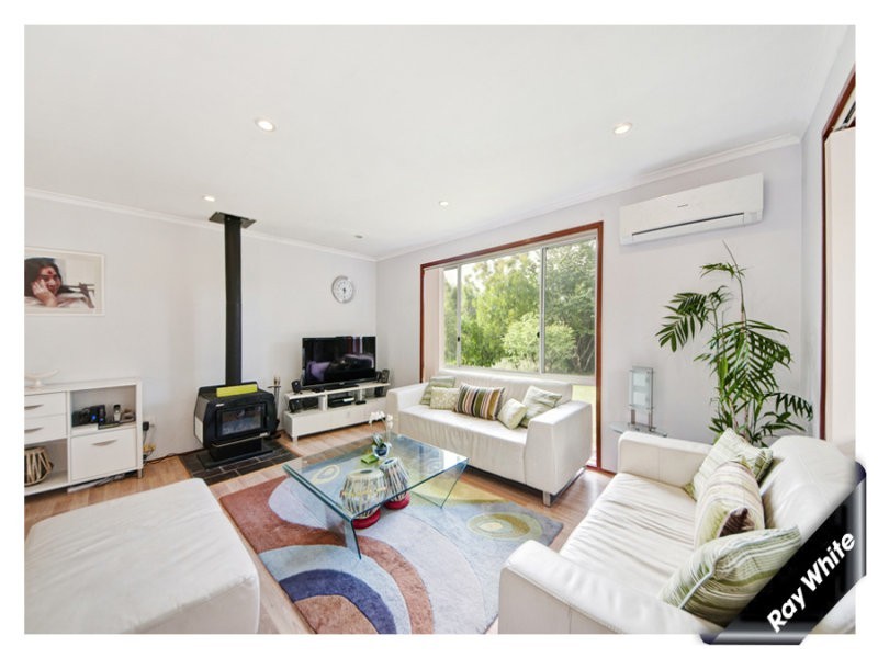 24 Beaufort Retreat, Gordon ACT 2906