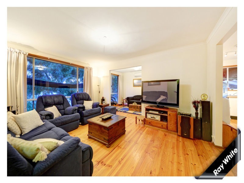 15 Outtrim Avenue, Calwell ACT 2905