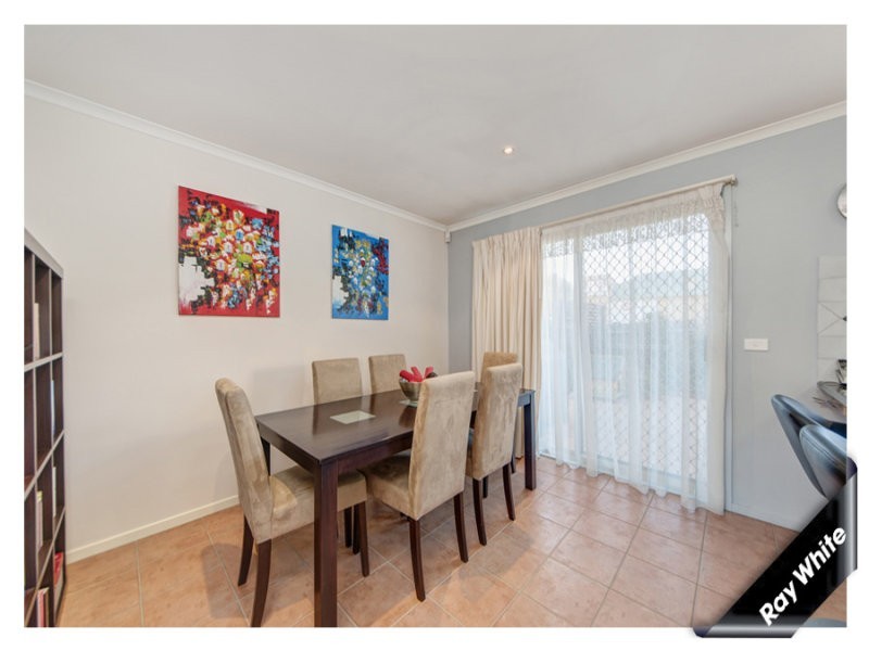 18 Larkin Close, Gordon ACT 2906