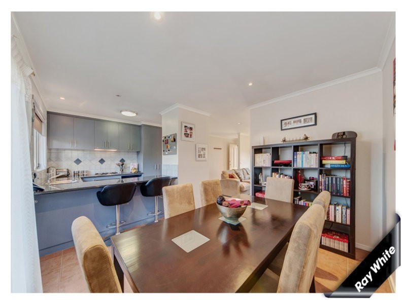 18 Larkin Close, Gordon ACT 2906