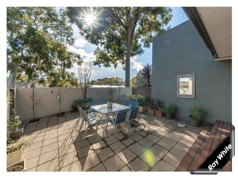 13 Hodgson Crescent, Pearce ACT 2607