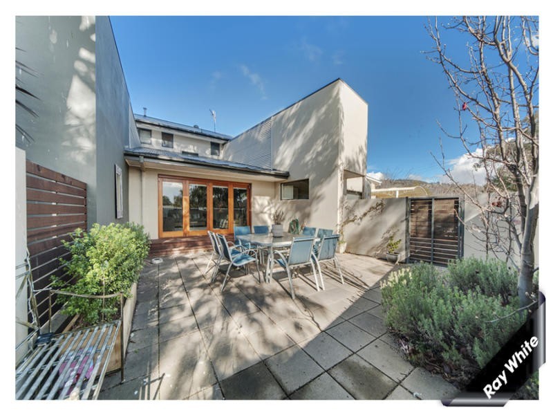 13 Hodgson Crescent, Pearce ACT 2607