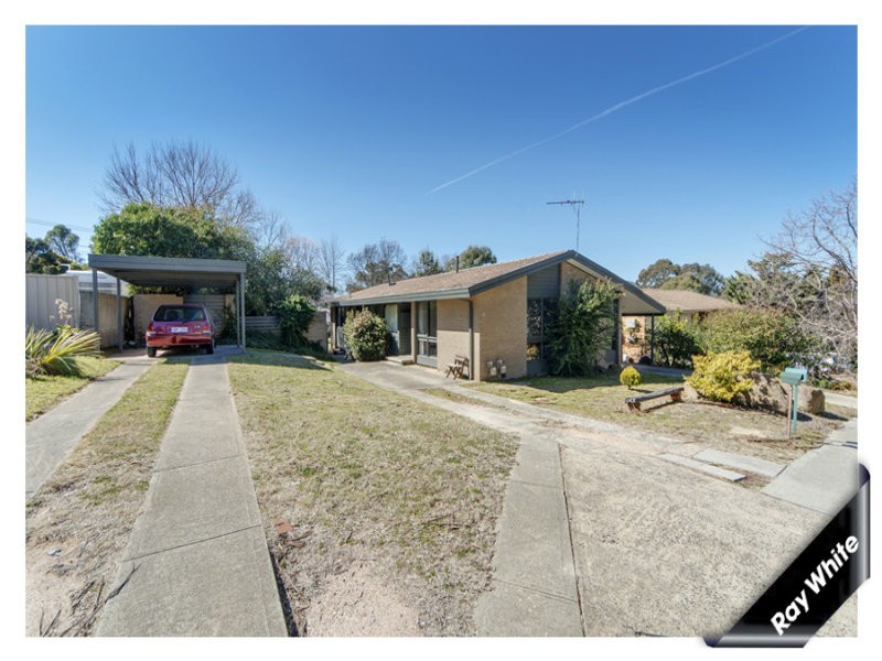 221 Namatjira Drive, Fisher ACT 2611