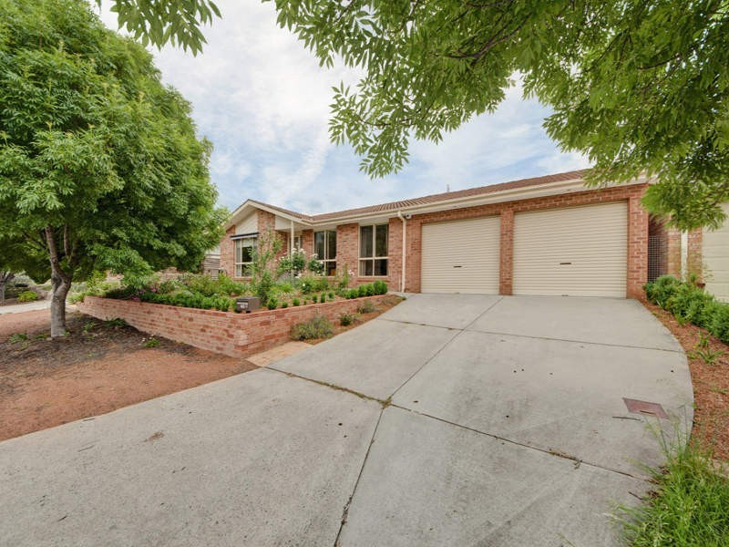 48 Mina Wylie Crescent, Gordon ACT 2906