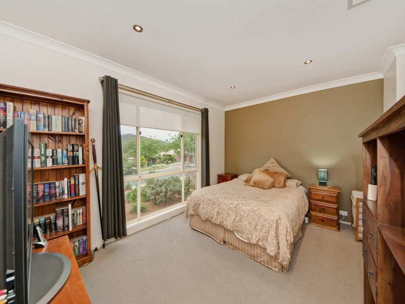 48 Mina Wylie Crescent, Gordon ACT 2906