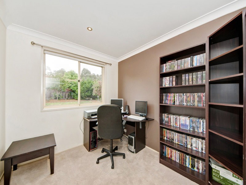 48 Mina Wylie Crescent, Gordon ACT 2906