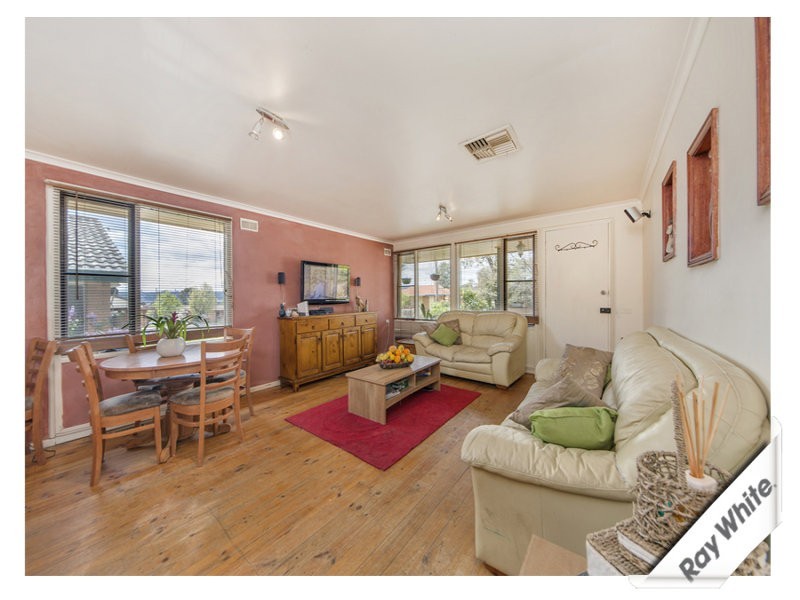 7 Jarrah Street, Queanbeyan NSW 2620