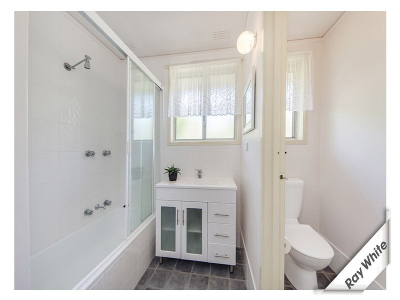 12 Potts Place, Farrer ACT 2607