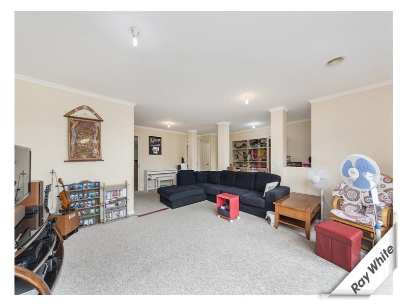 185 Halloran Drive, Jerrabomberra NSW 2619