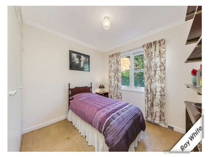 5 Cumberlege Crescent, Pearce ACT 2607