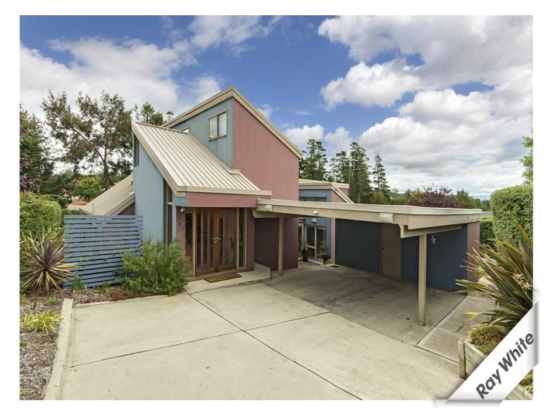 27 Maclagan Street, Isaacs ACT 2607