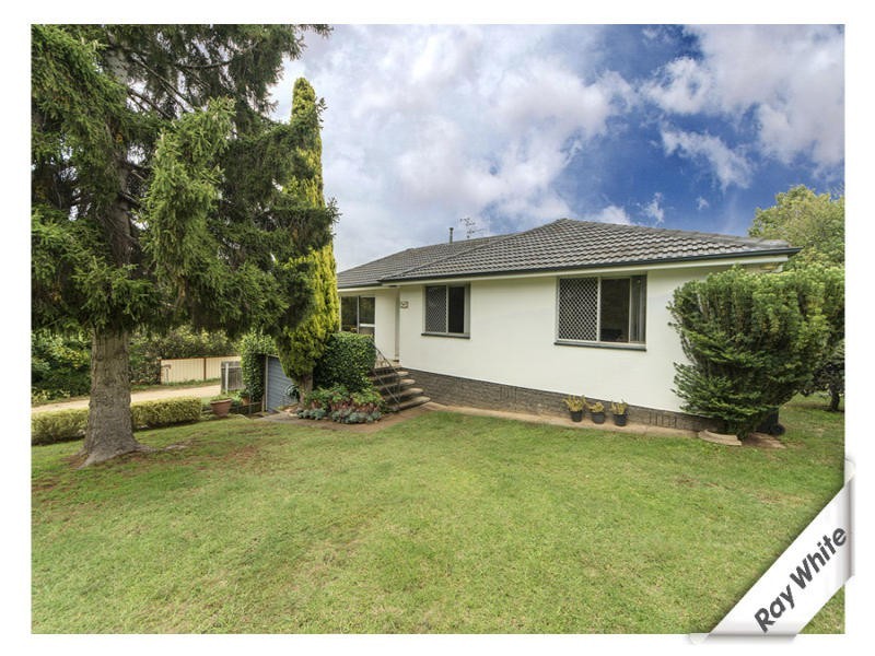 40 Deloraine Street, Lyons ACT 2606