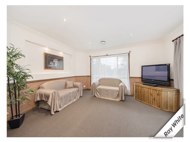 7 Staunton Place, Googong NSW 2620