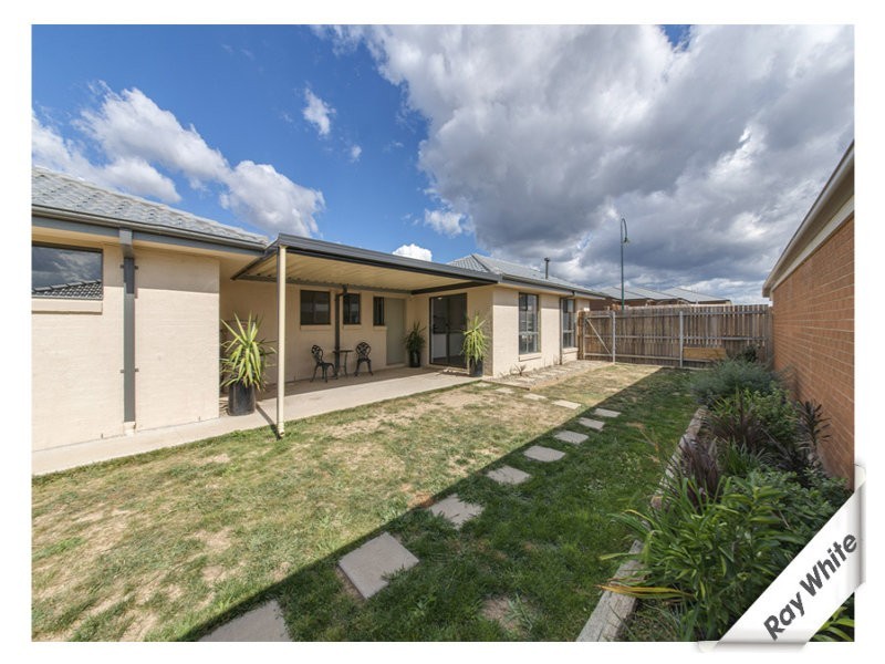 144 Macfarlane Burnet Avenue, Macgregor ACT 2615