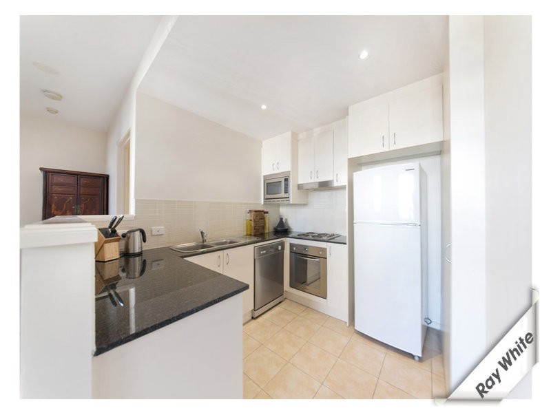 26/2 Eileen Good Street, Greenway ACT 2900
