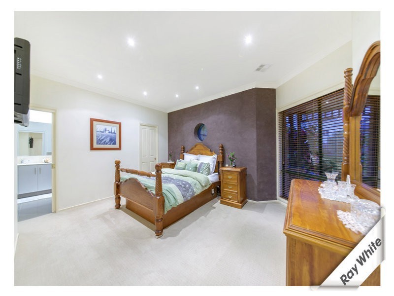 4 Winser Crescent, Kambah ACT 2902