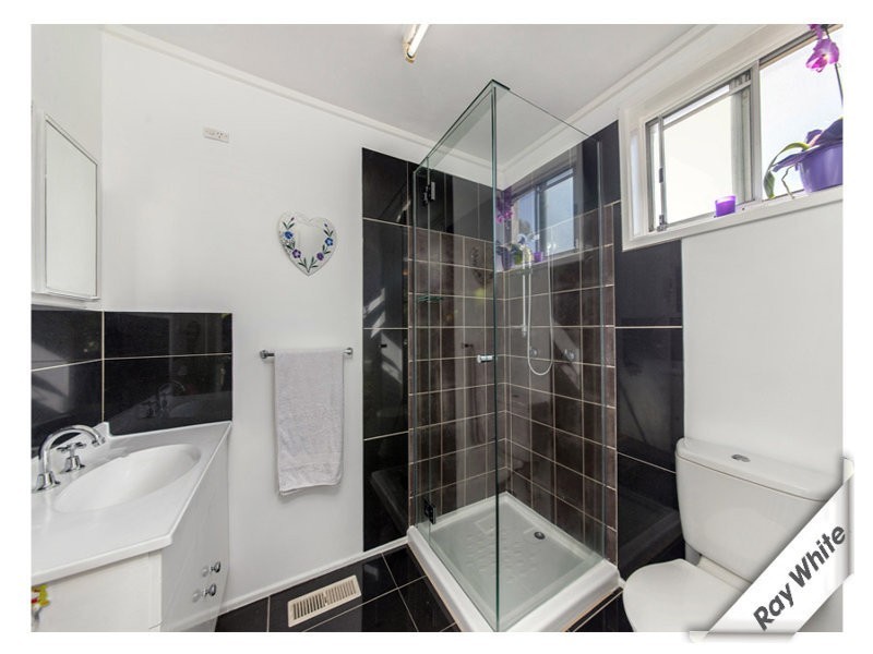 32 Adinda Street, Waramanga ACT 2611