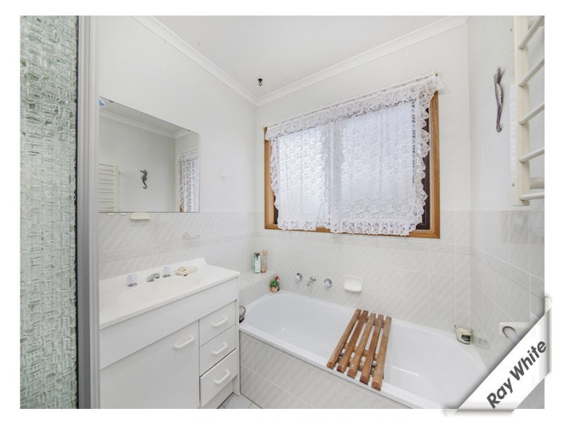 32 Builder Crescent, Theodore ACT 2905