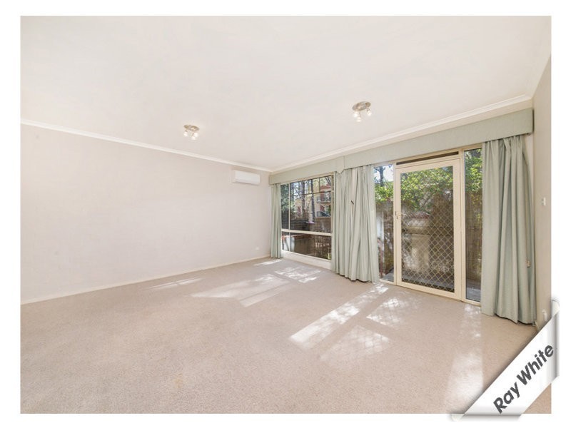 2/140 Port Jackson Circuit, Phillip ACT 2606