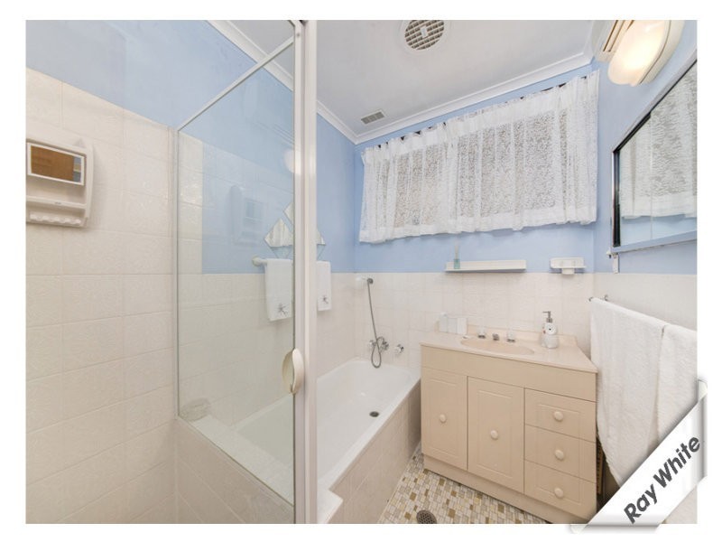 1 Bardsley Place, Holt ACT 2615