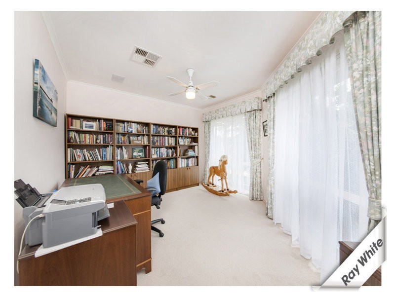 1 Bolger Place, Kambah ACT 2902