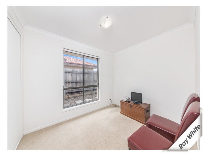 172 Macfarlane Burnett Avenue, Macgregor ACT 2615
