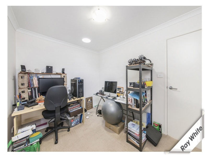 172 Macfarlane Burnett Avenue, Macgregor ACT 2615