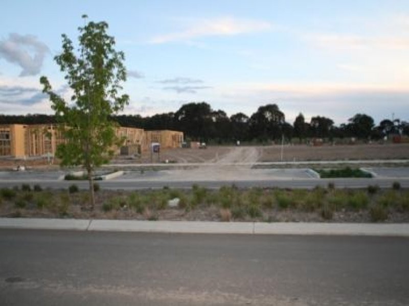 4 Mantle Street, Forde ACT 2914