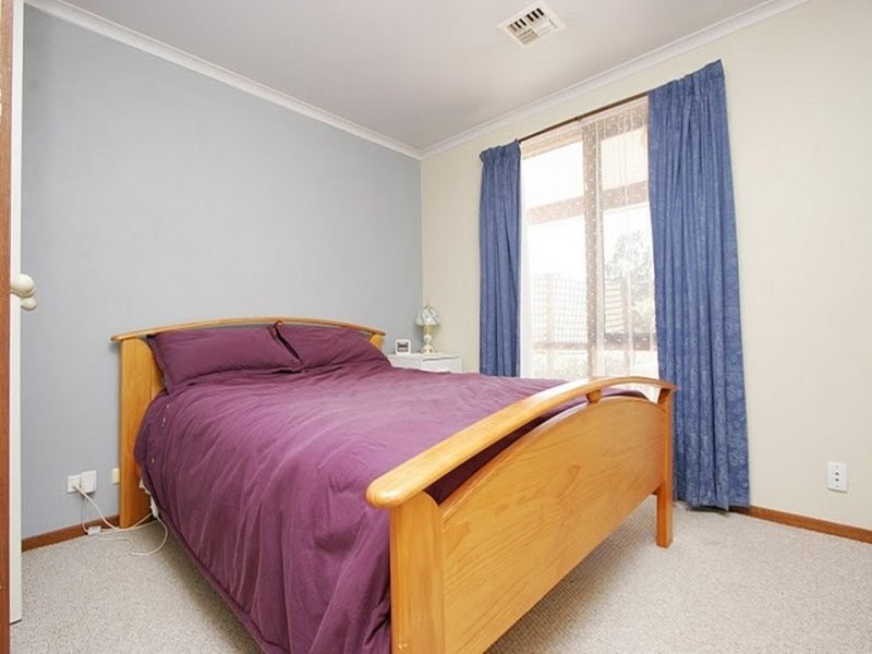 5 Mackey Place, Gowrie ACT 2904