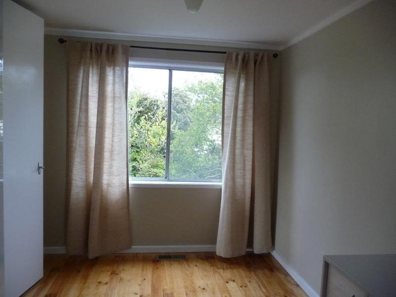 10 Aurora Close, Mawson ACT 2607