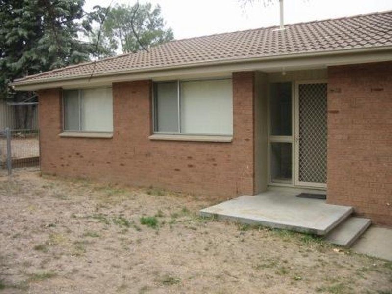 5 Saywell Place, Charnwood ACT 2615